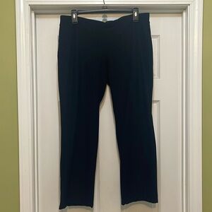 Eileen Fisher - light weight stretchy black pull on pants - size M